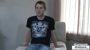 SOUTHERNSTROKES Amateur Twink Masturbates After Interview